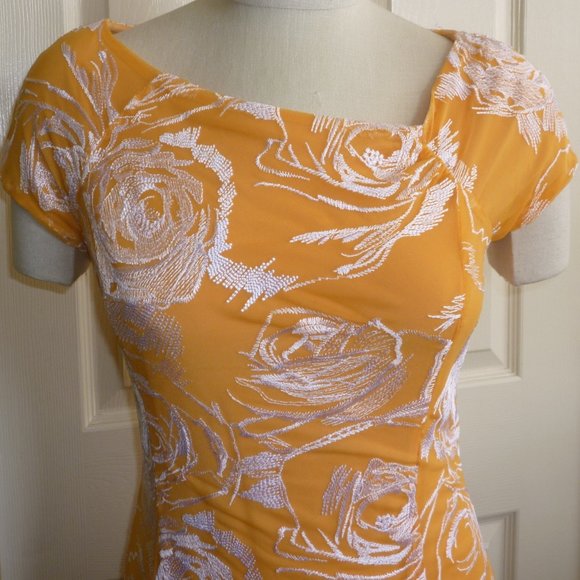 NY&C – New York and Company Eva Mendes Dress - Picture 4 of 16